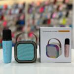 Mini Parlante Karaoke Portátil con Micrófono Celeste