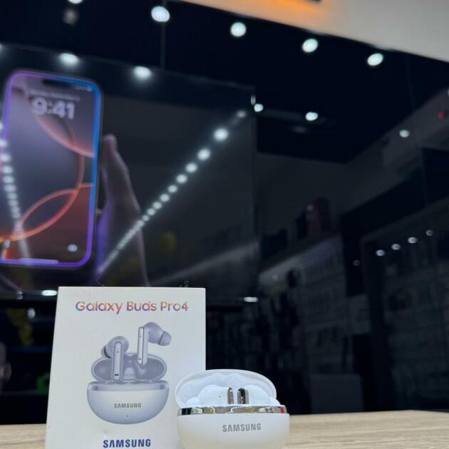 Auricular Inalámbrico Galaxy Buds Pro4 Replica Blanco