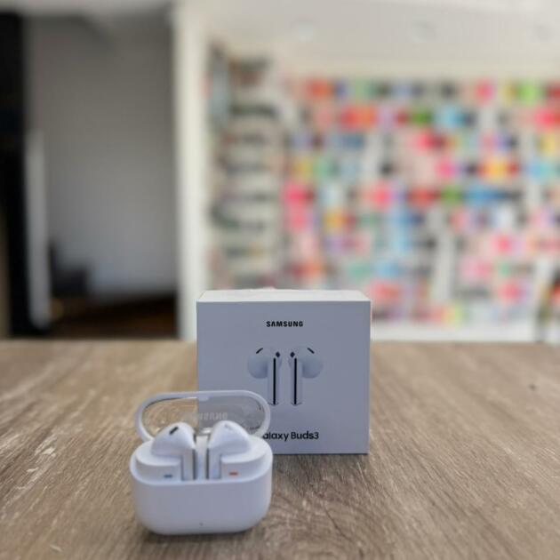 Auricular Inalámbrico Samsung Galaxy Buds3 Replica Blanco