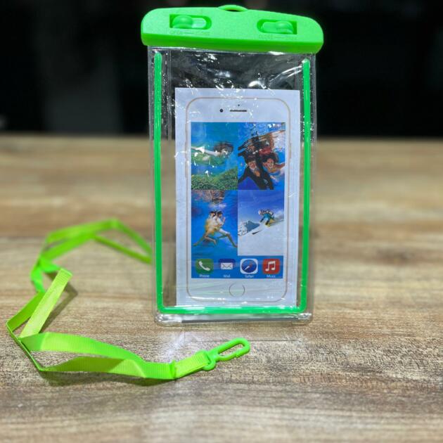 FUNDA SUMERGIBLE PARA CELULAR VERDE