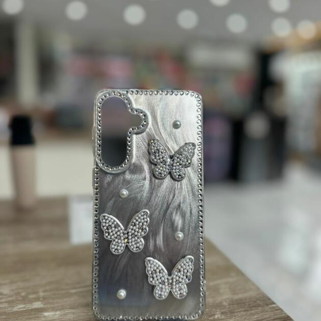 funda brillo con mariposas