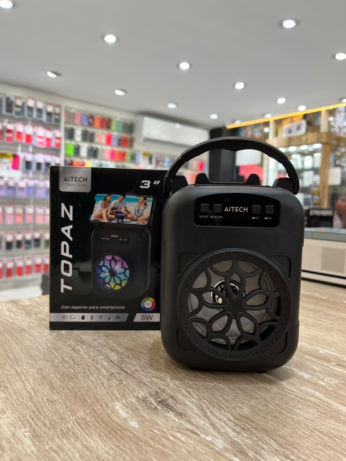 Parlante Aitech Negro